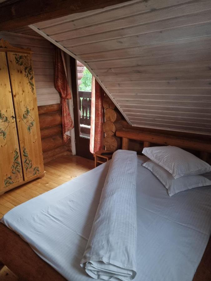 Cabana Haiducului Soveja Ngoại thất bức ảnh
